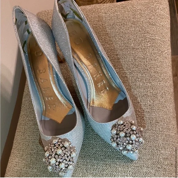 Ted Baker Darlill Metallic Brooch Heel Pump Silver Ted Baker London - Picture 10 of 16
